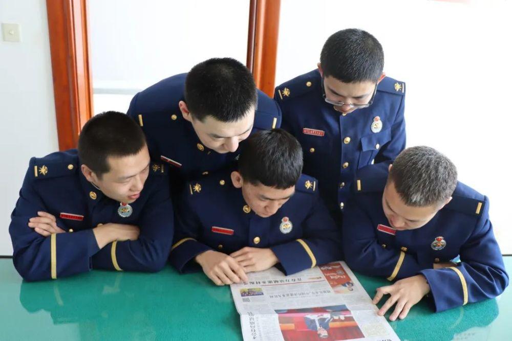 杨紫范丞丞被抓了？董子健截胡魏大勋？丁泽仁是杜华私生子？武艺靠卖蠢翻红？胡军对刘烨念念不忘？